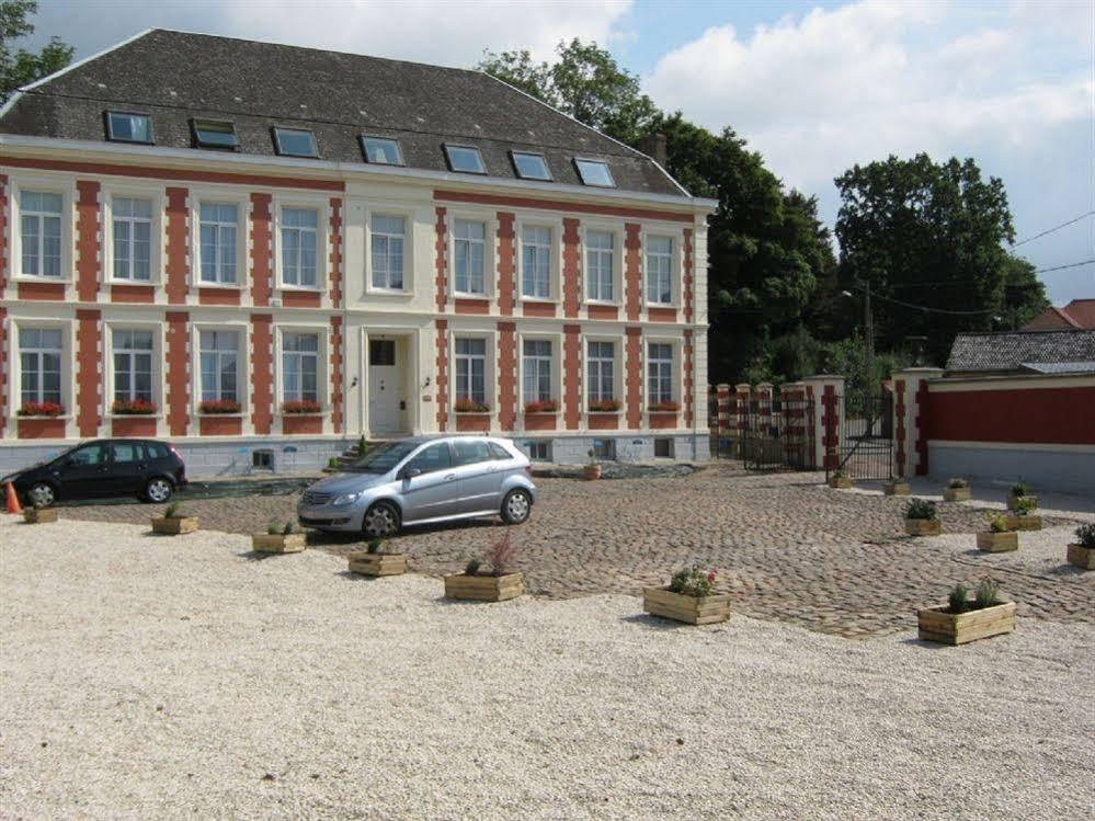 Frühstückspension Chateau De Moulin Le Comte 4*
