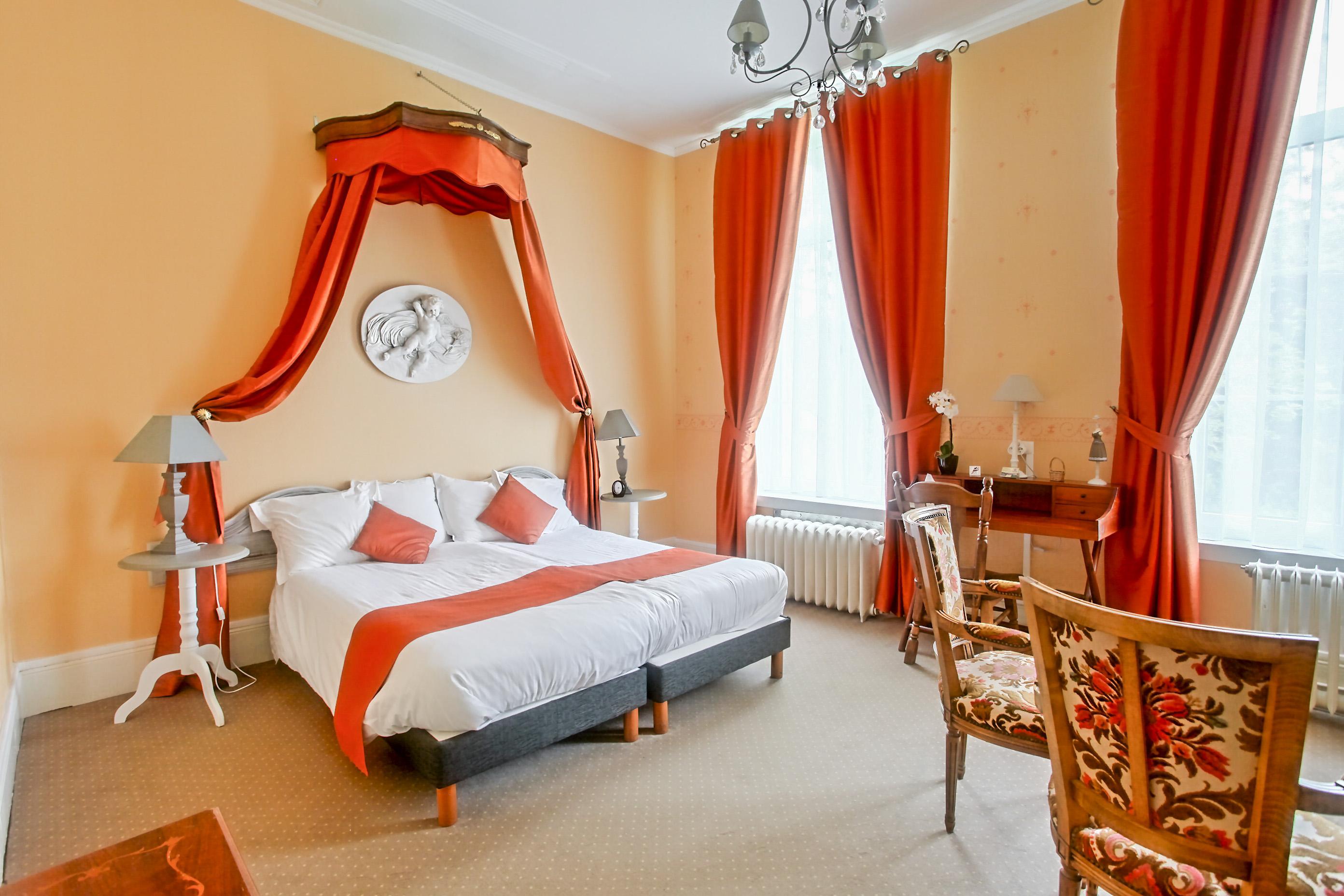 Frühstückspension Chateau De Moulin Le Comte 4*